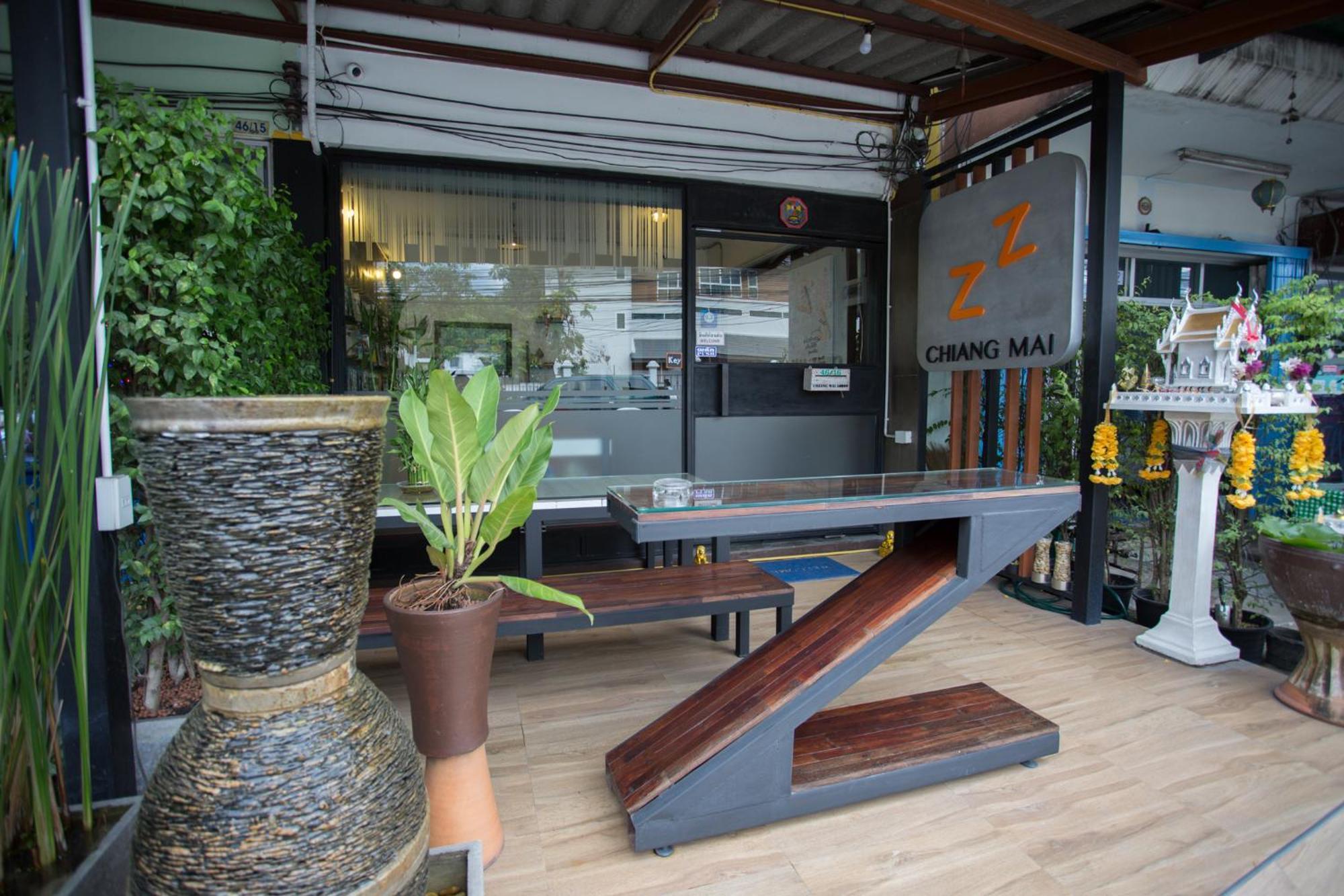 Zz Hostel Chiang Mai Exterior photo