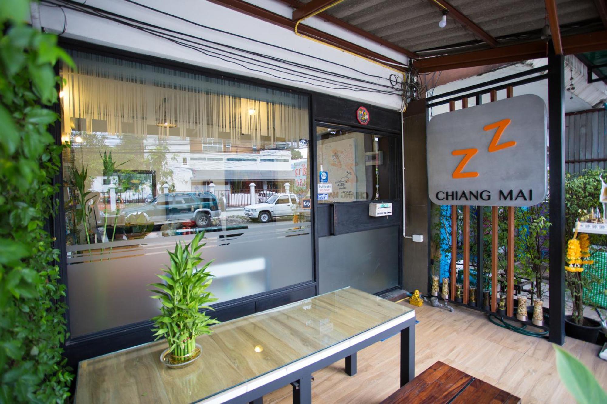 Zz Hostel Chiang Mai Exterior photo